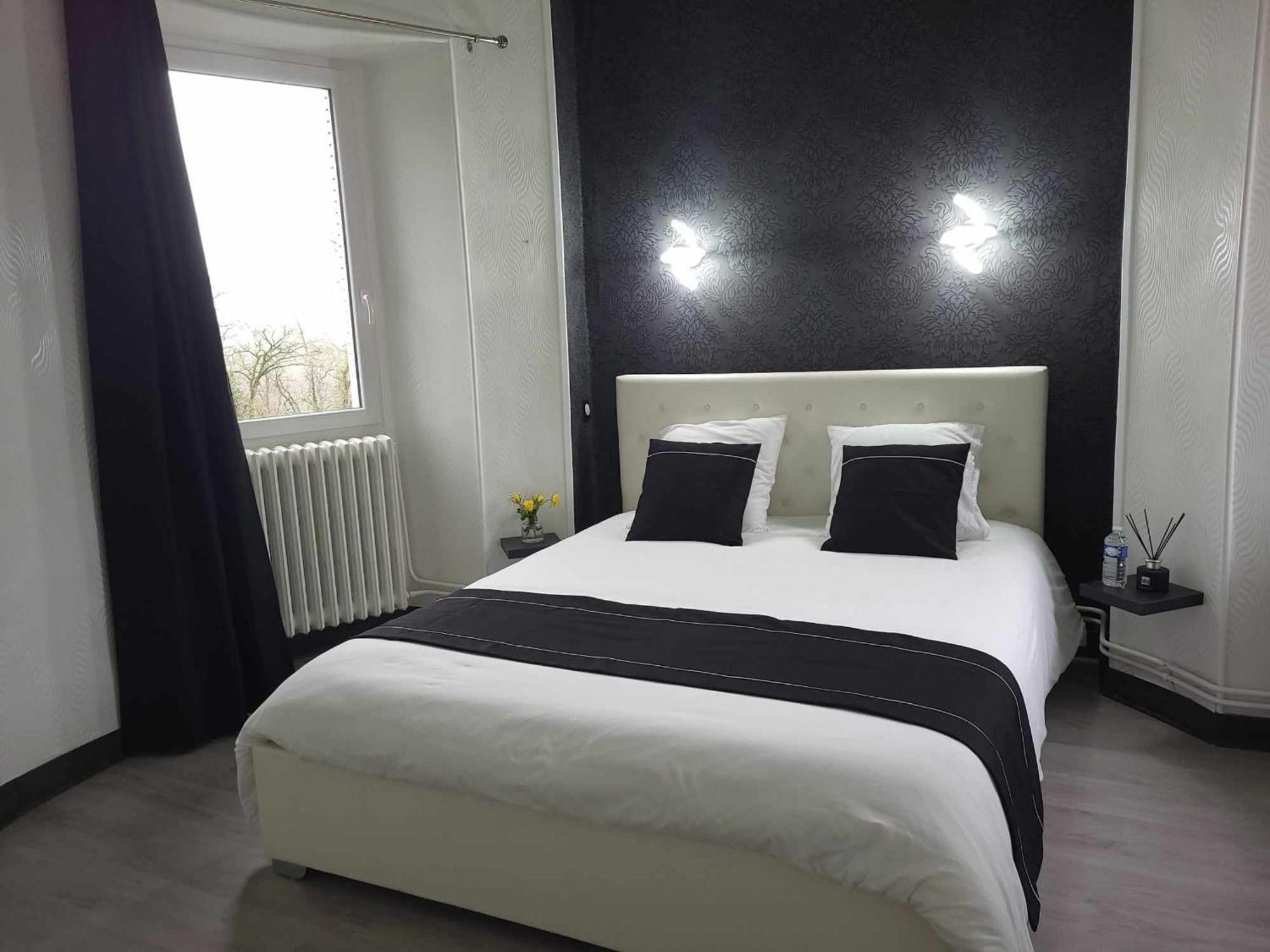Sejour De Charme Au Chateau Avec Petit-Dejeuner Et Parking - Fr-1-591-705 Cluis Εξωτερικό φωτογραφία